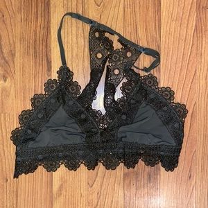Arie Bralette